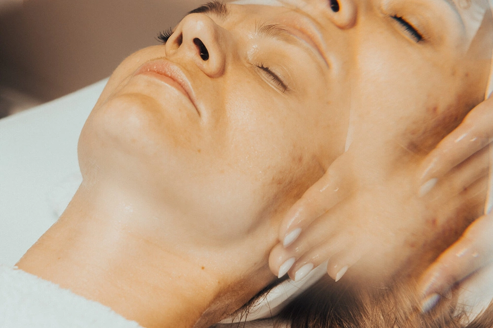 EXTREME SENSITIVE CARE FACIAL